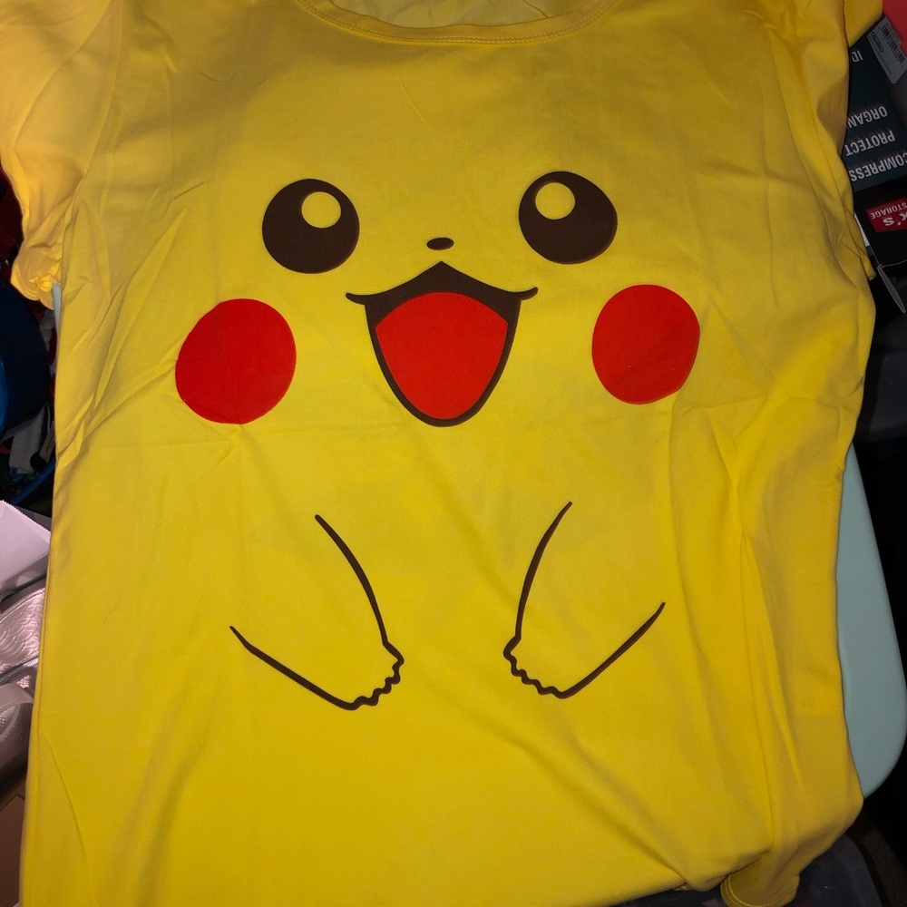 New Pikachu T-shirts size Medium (please read desc